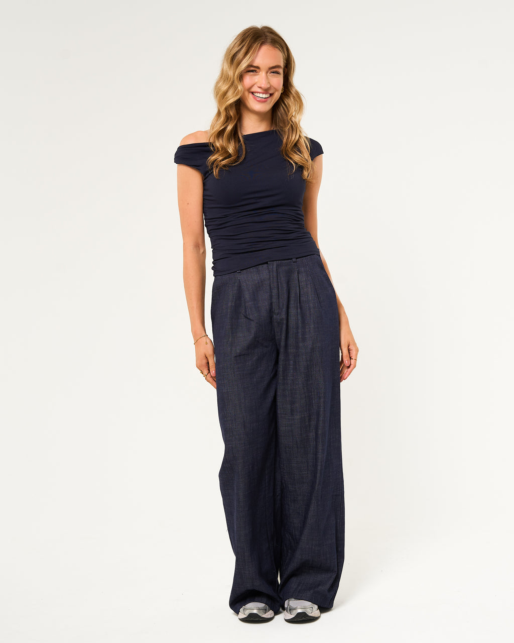 One shoulder top donkerblauw