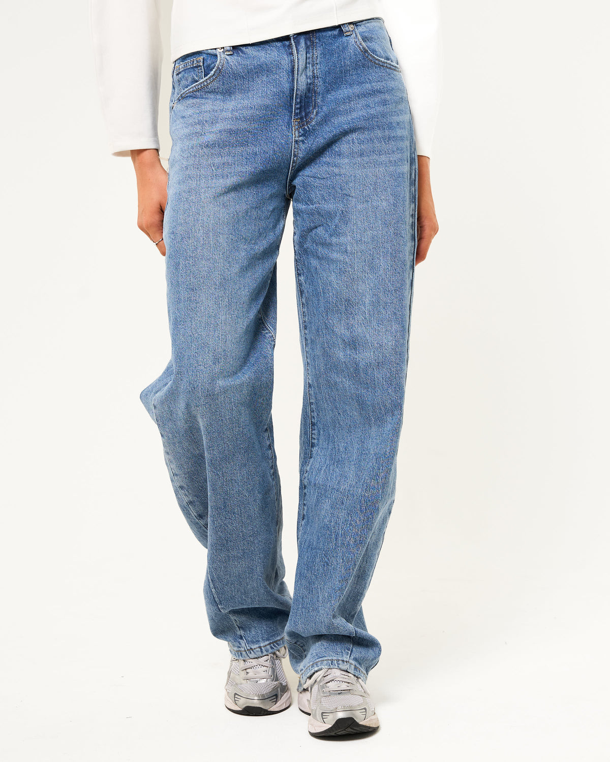 Tall jeans barrel