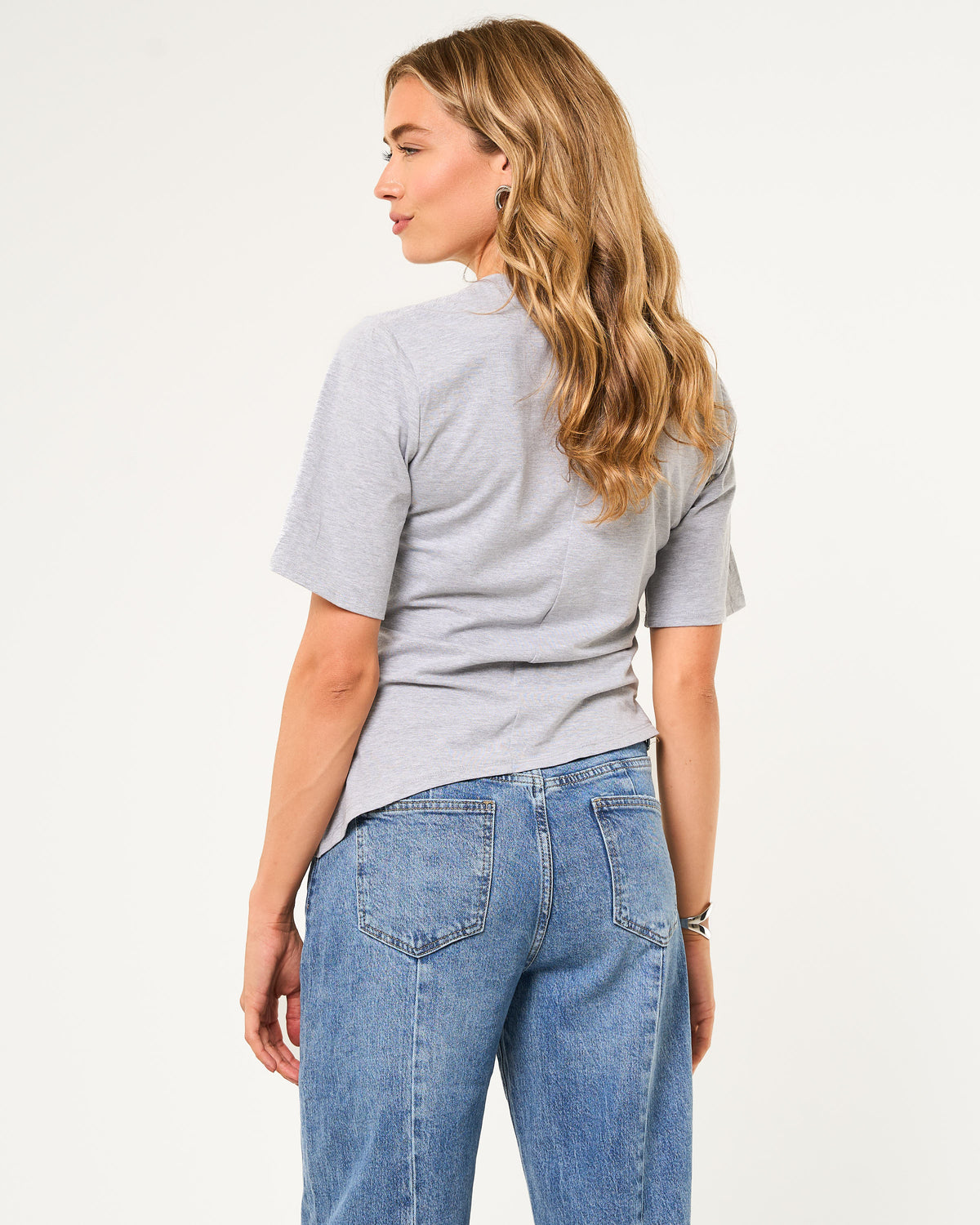 Asymmetrische t-shirt grijs