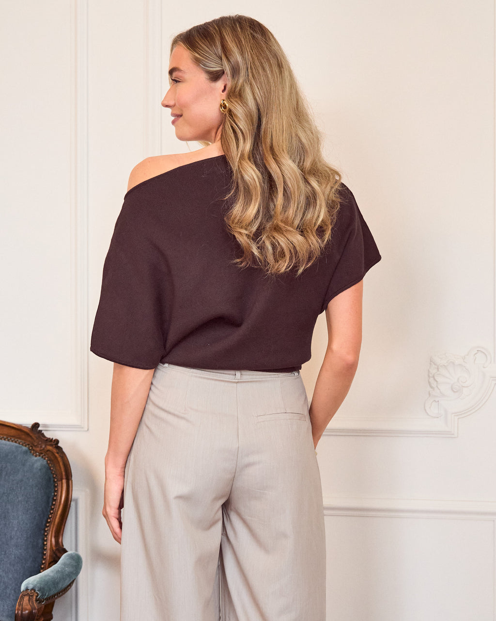 Top met boothals donkerbruin