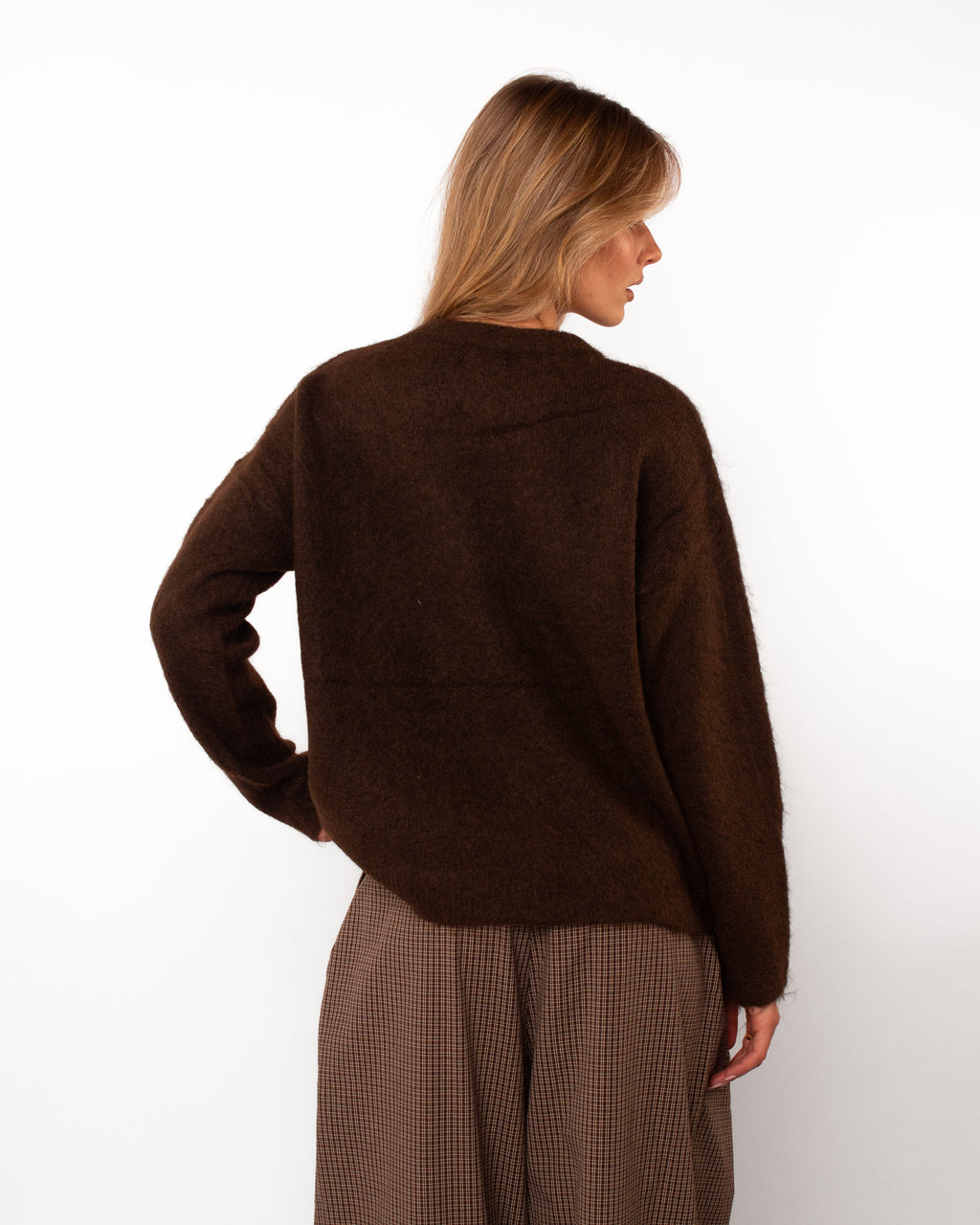 Basic soft trui donkerbruin