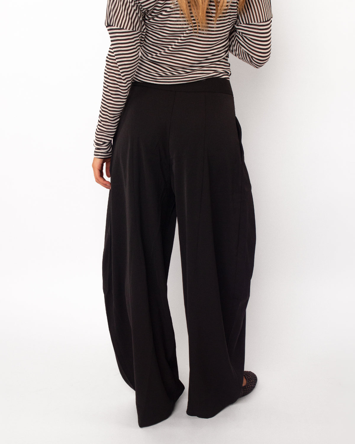 Pantalon wide leg met plooi zwart