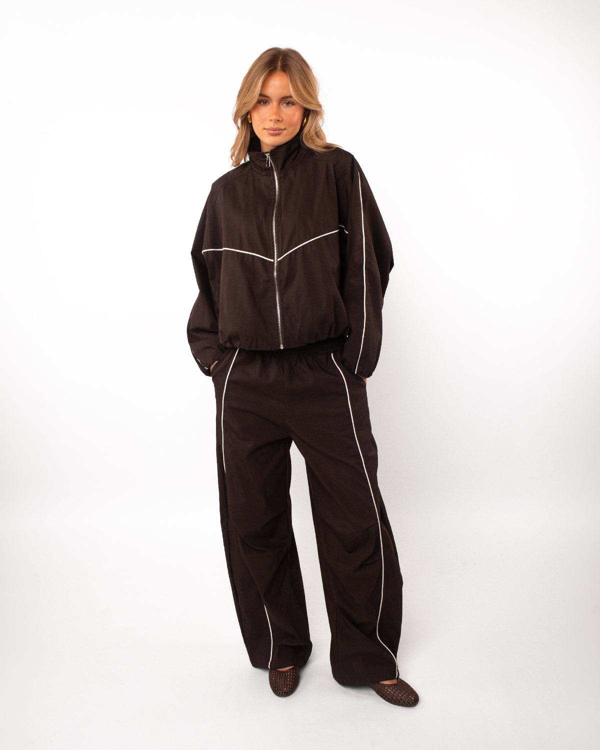 Sporty windjacket donkerbruin