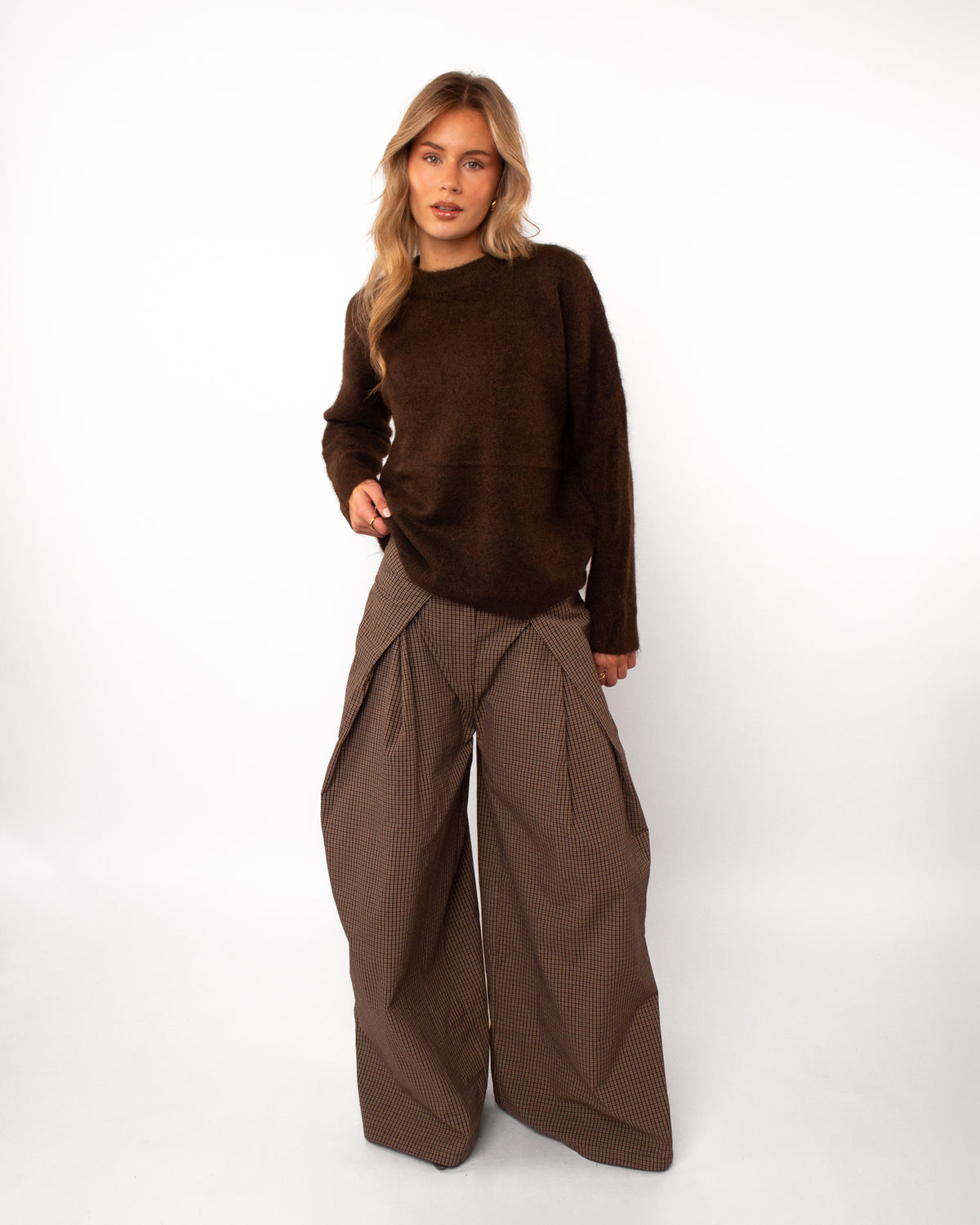 Basic soft trui donkerbruin
