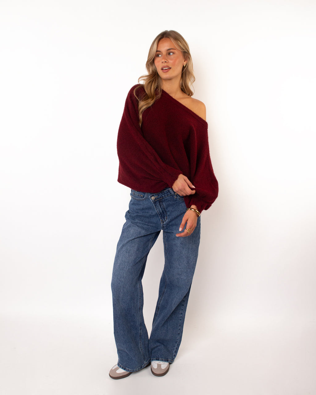 One shoulder trui bordeaux